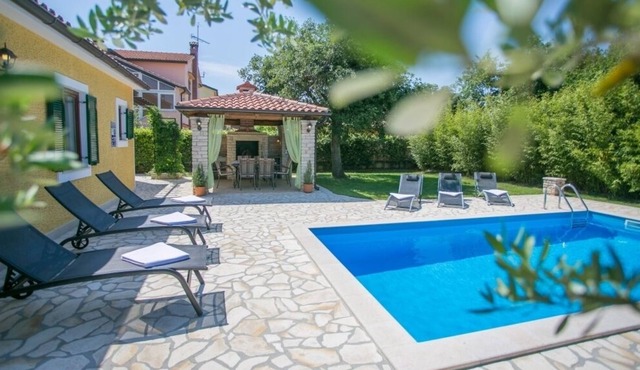 Holiday Home in Kadumi with Air condition, WIFI, Washing machine, Dishwasher (625-1)