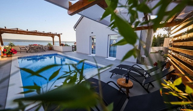 Holiday Home in Maslenica with Sea View