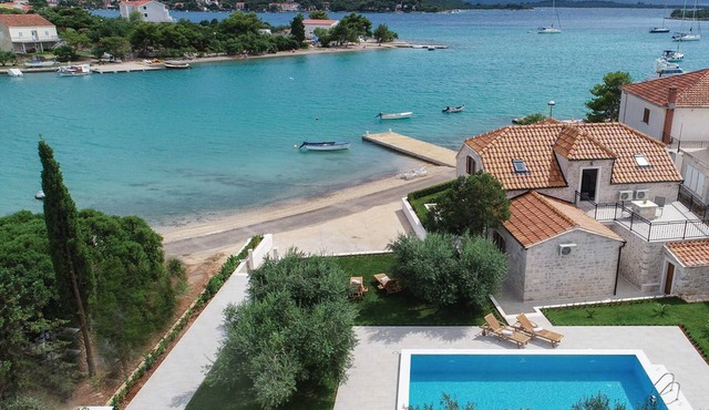 Holiday Home Lovište
