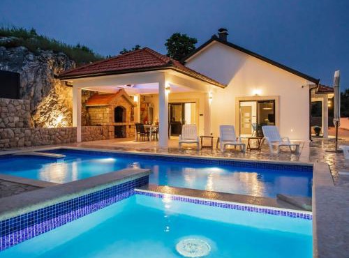 Holiday Home Lozo by Interhome in Gornji Proložac