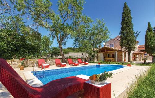 Holiday Home Manjadvorci Iv in Manjadvorci