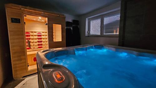 Holiday Home Monte Fabula with Jacuzzi, Sauna and Backyard