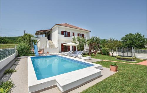 Holiday Home Sinj With A Fireplace 417
