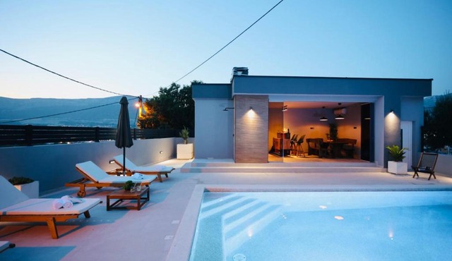 Holiday Home TiA