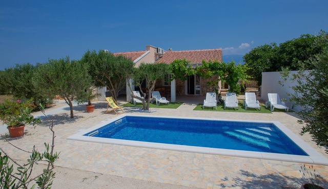 Holiday home Tina with private pool in Novalja