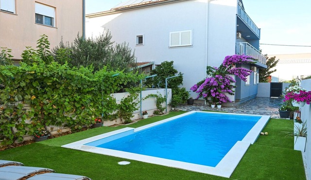 Holiday home Urbana with pool, Zadar