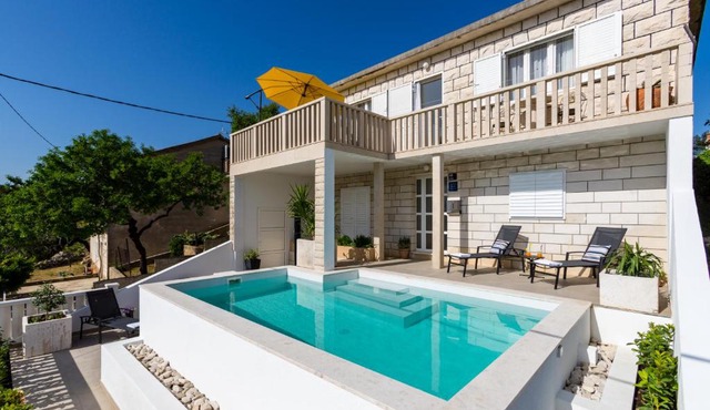 Holiday Home Vallis in Povlja