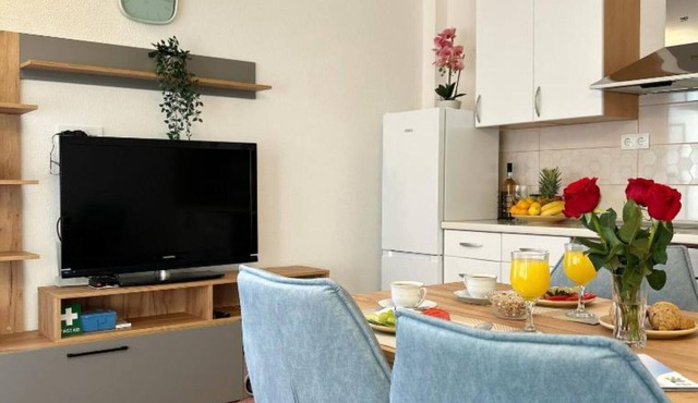 Holiday Home Vera - One Bedroom Apartment with Terrace and Garden in Banja Luka