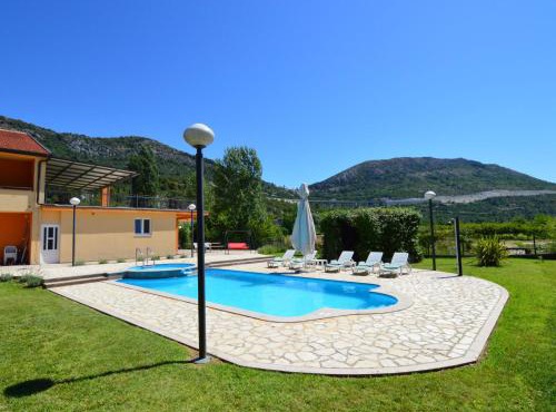 Holiday Home Villa Kikiza by Interhome in Vrgorac