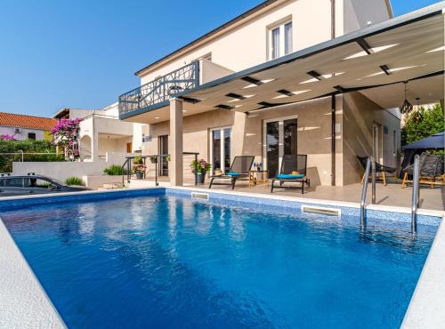 Holiday Home Villa Renesansa by Interhome in Milna