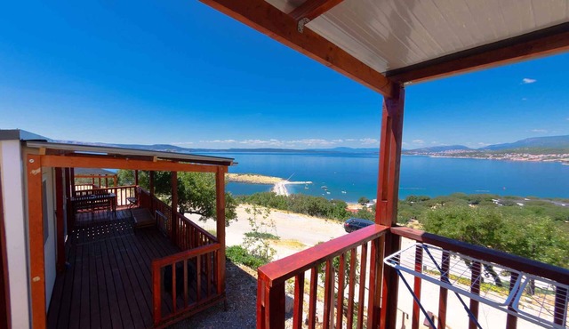 Holiday home with beautiful sea view
