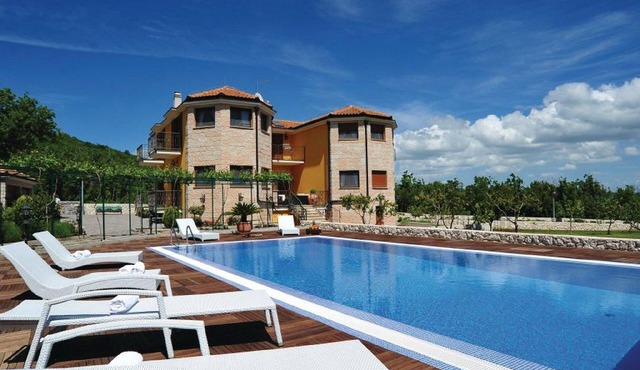 Holiday house Cista Provo for 1 - 10 persons with 4 bedrooms - Holiday home