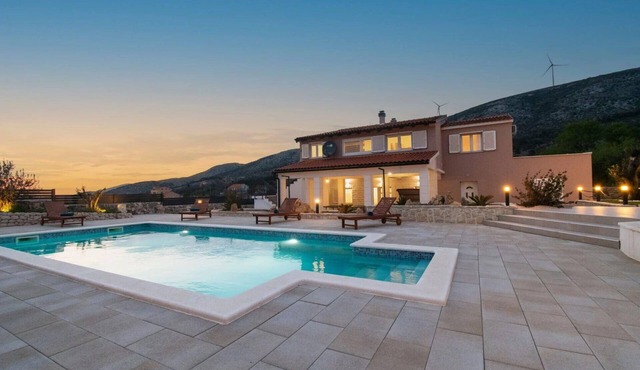 Holiday house Danilo Biranj for 1 - 10 persons with 4 bedrooms - Holiday house
