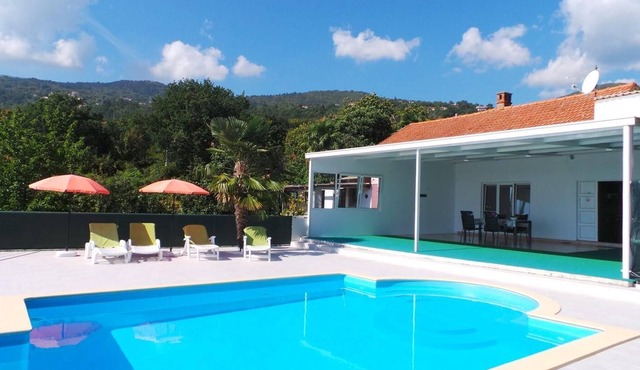 Holiday house Ika for 1 - 6 persons with 2 bedrooms - Row house