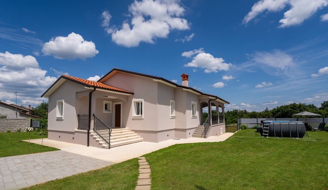 Holiday house Leana 5+1 persons
