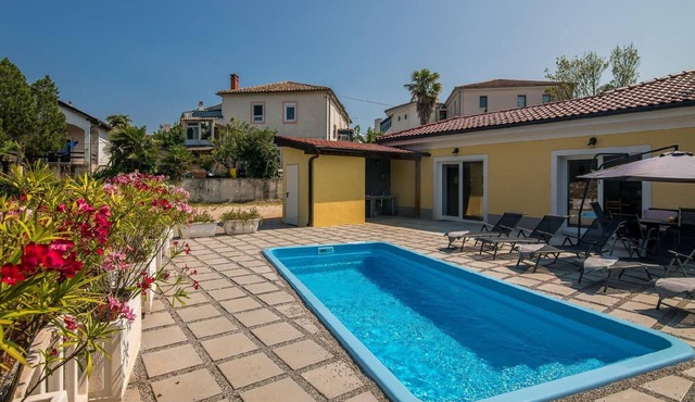 Holiday house Malinska for 1 - 6 persons with 3 bedrooms - Holiday home