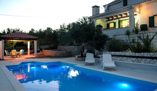Holiday house with a swimming pool Plano, Trogir (K-11897)