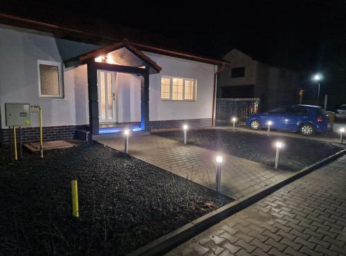 Home in Residential Neighborhood in Arad