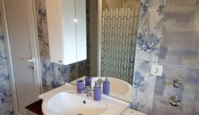 Homerez - Beautiful appartement for 3 ppl. with terrace at Belišće
