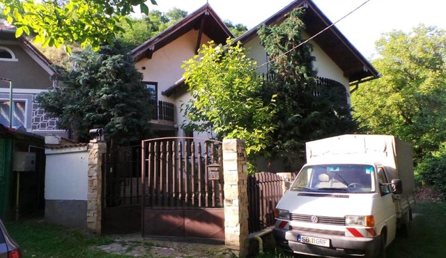 Homerez - Large cottage With mountain view and balcony in Sibiel