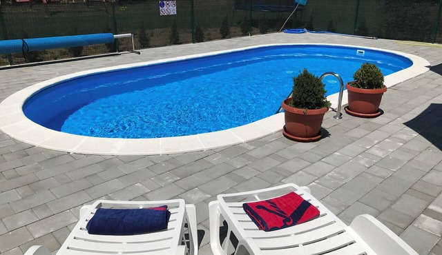 Homerez - Rakovica Apartment 80m² + Shared Pool