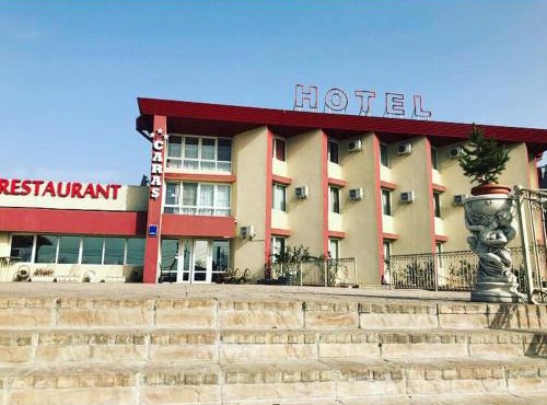 Hotel Caras in Oravita