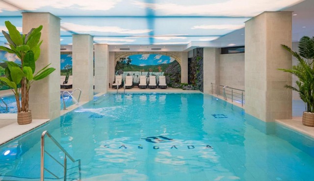 Hotel Cascada BAILE OLANESTI in Băile Olăneşti