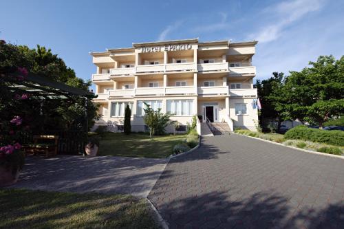 Hotel Epario in Lopar