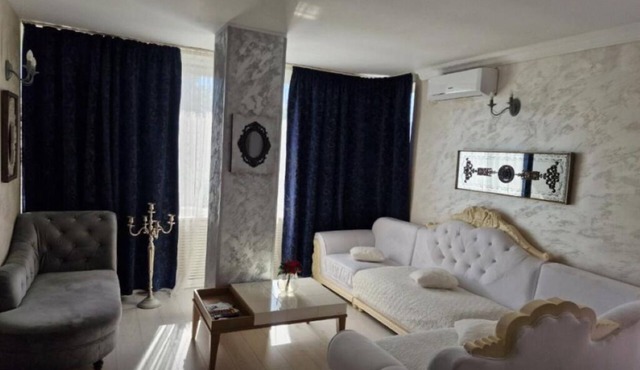 Hotel Jolie Apartments - One-Bedroom Apartment with Balcony in Galați