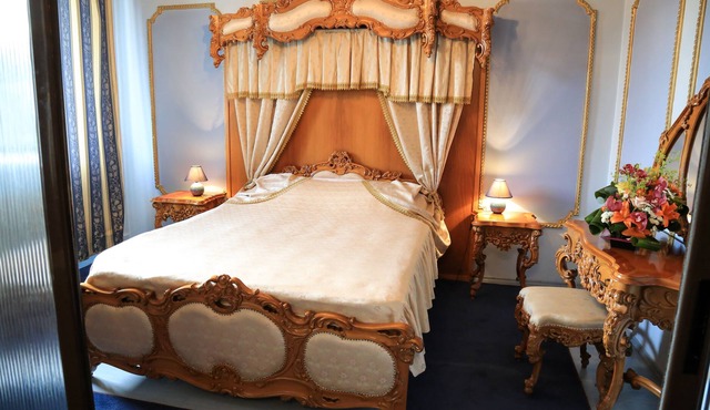Hotel KRETA in Galati