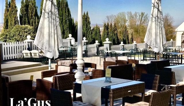 Hotel LaGus