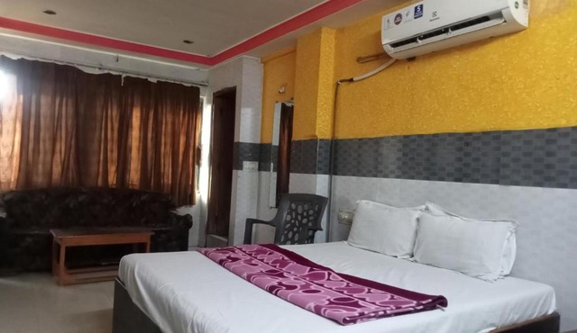 Hotel Miracle in Ahmedabad