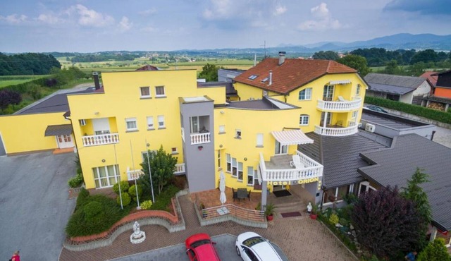 Hotel Orion - Double Room with Balcony