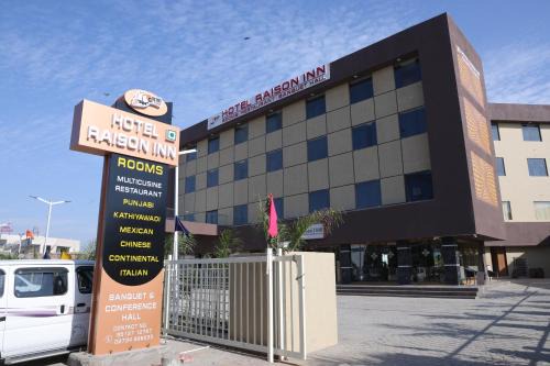Hotel Raison Inn Bechraji in Kalri