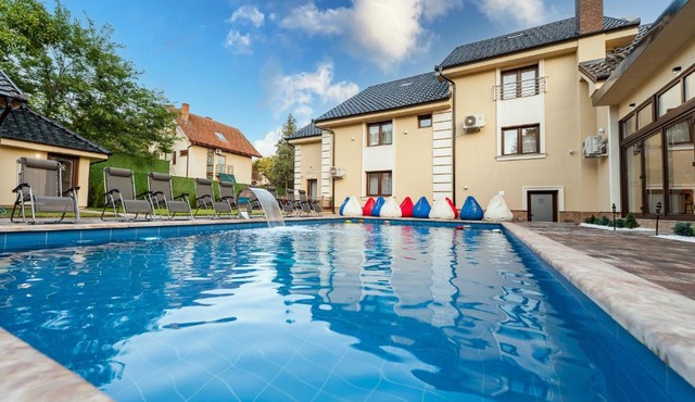 HOTEL Villa Cvijanović - WELLNESS-SPA in Palic