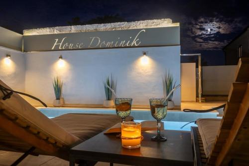 House Dominik-with pool and jacuzzi near Rovinj in Kanfanar