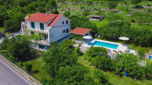 House Duje