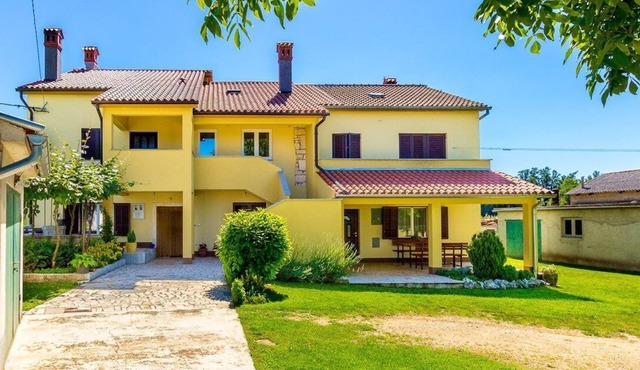 House Grande (16818-K1) - Barban in Barban