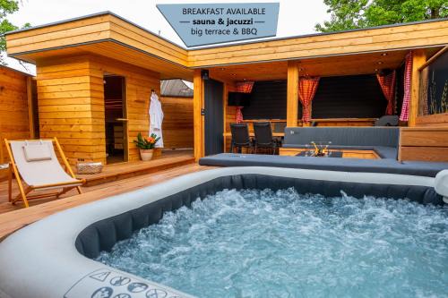 House "HISCA" With Private Terrace, BBQ, Fireplace, Sauna, Hot Tub in Mozirje