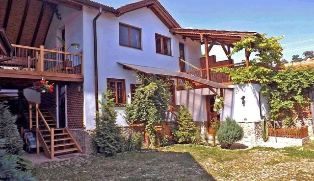 House in Vale with Large Terrace and Unique View in Vale
