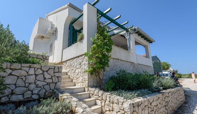 House Mirta (10909-K1) - Veli Rat (Dugi otok)