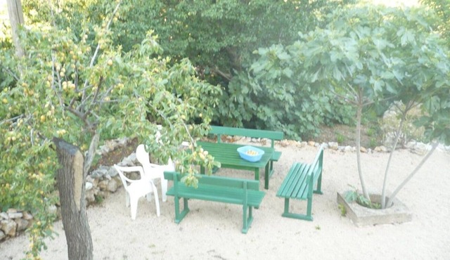 House Old Stone (10766-K1) - Cres - island Cres