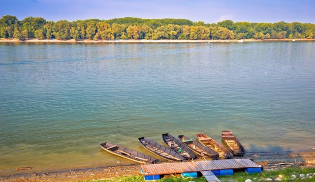 House on Danube with Sauna, Opatovac, Croatia