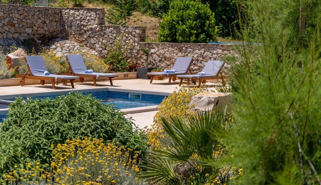 LCT Villa Jasmine in Splitsko-dalmatinska županija