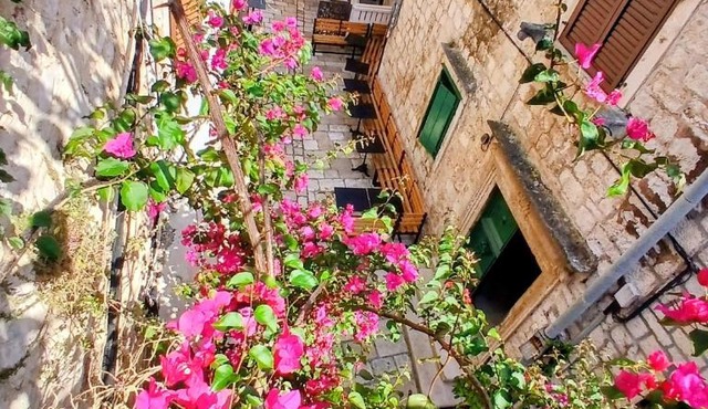 Hvar old Town Boutique
