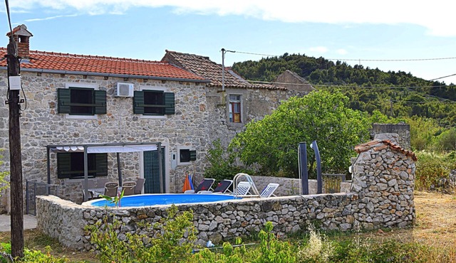 in Dobropoljana mit Privatem Pool by Interhome
