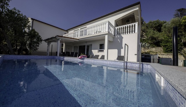 Inviting 3-Bed House on the island of Rab, Croatia in RAB (RAB)