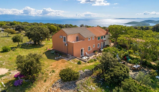 Island Top Sea View 2BR Apartment I, Veli Lošinj, Croatia