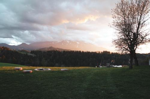 Kmetija Pečnik in Prevalje