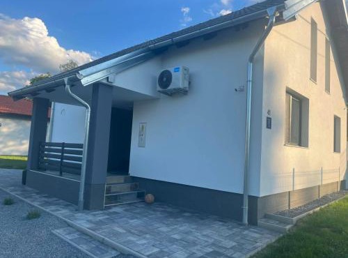 Kuca za odmor PETAR u blizini Parka prirode PAPUK